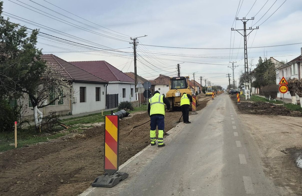 Lucrările de modernizare pe DN 59B, pe porțiunea Livezile – Deta, continuă în Timiș. Intervențiile vor fi reluate după Paște