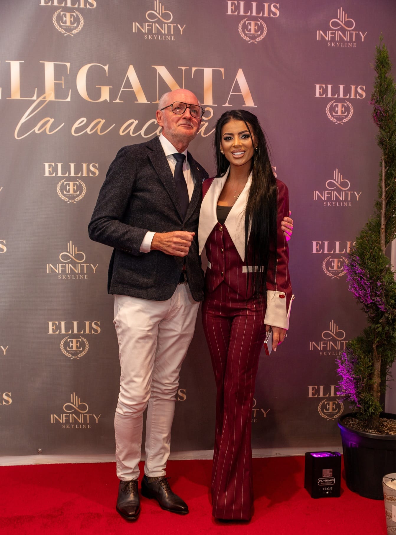ELLIS by Eli Lăslean și-a lansat noua colecție într-o seară de poveste la Infinity Skyline Timișoara: eleganță, feminitate și rafinament în prim-plan